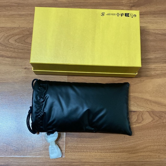 ❤️ Fendi Sunglass Case Bundle with Box New - Picture 10 of 12